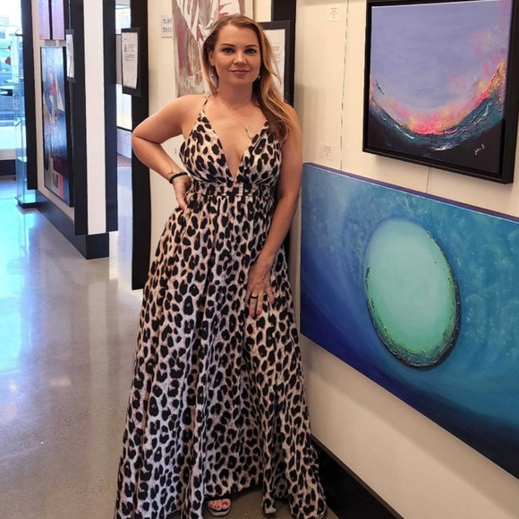 Backless Cheetah Maxi Dress Criss Cross V-Neck - Picture 14 of 16